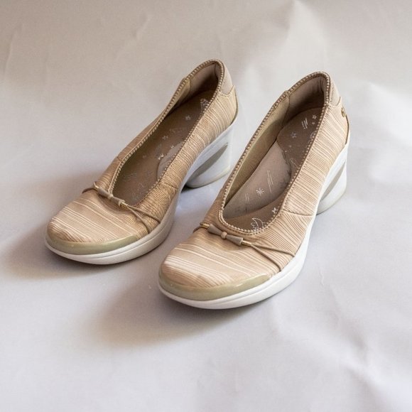 Beige Women's Shoes - Picture 7 of 13